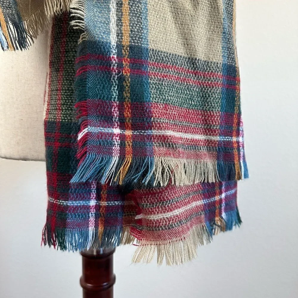 EUC Look Women’s Scarf